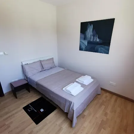 Must Stay - Harbour View Residence לרנקה