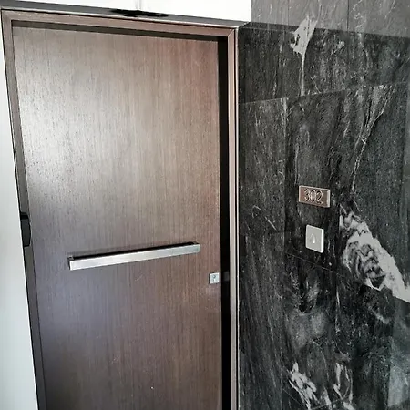 Must Stay - Harbour View Residence דירה *